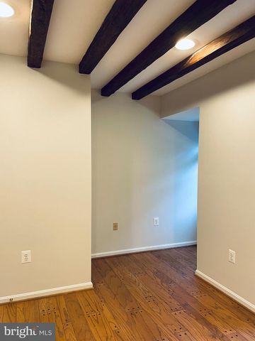 2010 N BRANDYWINE ST, Arlington, VA 22207