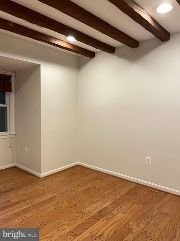 2010 N BRANDYWINE ST, Arlington, VA 22207