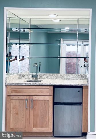 2010 N BRANDYWINE ST, Arlington, VA 22207