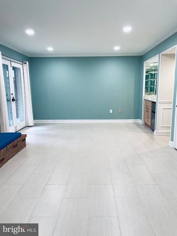 2010 N BRANDYWINE ST, Arlington, VA 22207