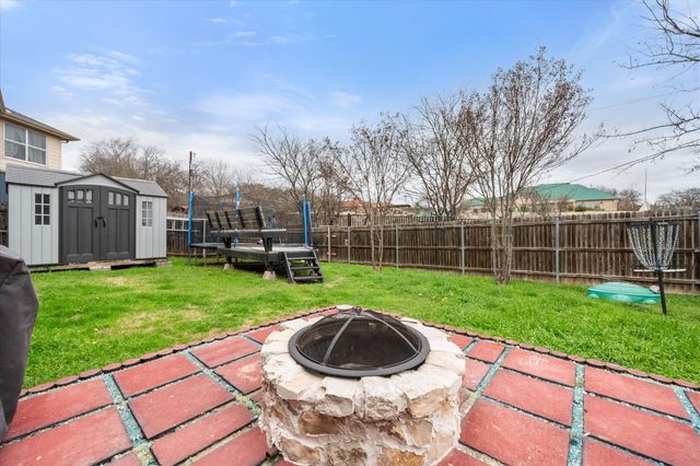 8133 Colbi Lane, Fort Worth, TX 76120