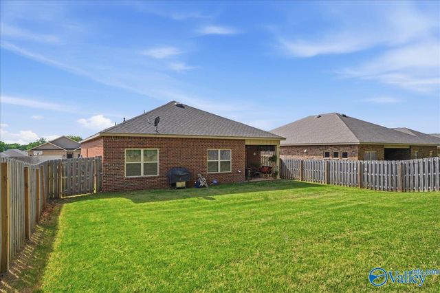 105 Branton Court, New Market, AL 35761