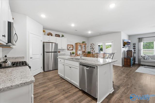 105 Branton Court, New Market, AL 35761