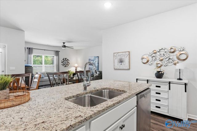 105 Branton Court, New Market, AL 35761