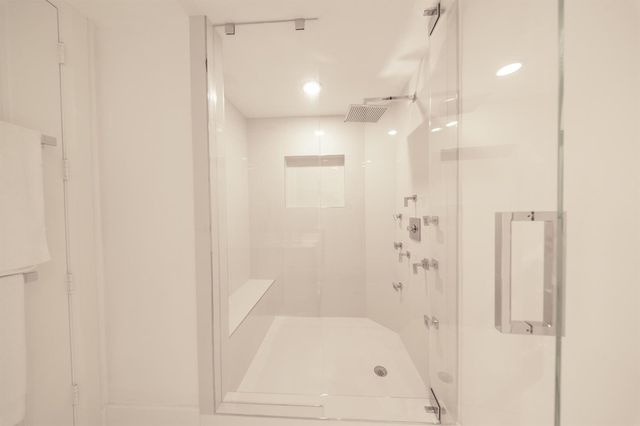 2700 N Ocean Drive 2503a, Riviera Beach, FL 33404