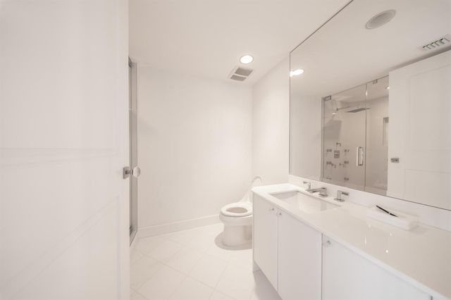 2700 N Ocean Drive 2503a, Riviera Beach, FL 33404