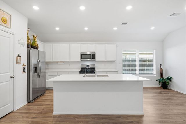 31535 Beacon Cove Trail, Fulshear, TX 77441