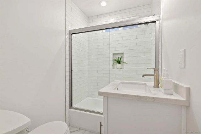 934 W 4th Ave, Escondido, CA 92025