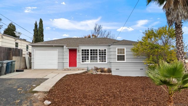 934 W 4th Ave, Escondido, CA 92025