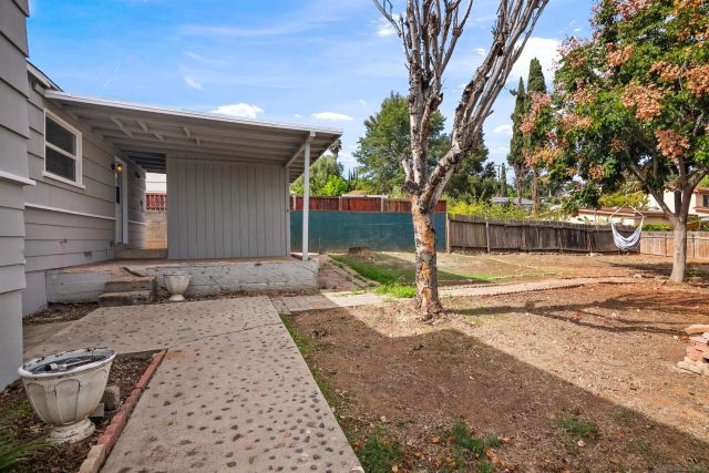 934 W 4th Ave, Escondido, CA 92025