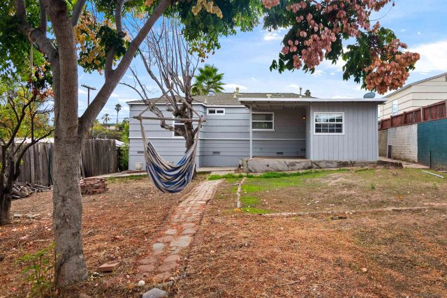 934 W 4th Ave, Escondido, CA 92025