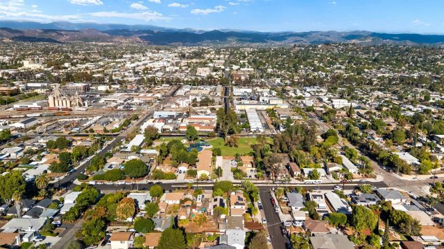 934 W 4th Ave, Escondido, CA 92025