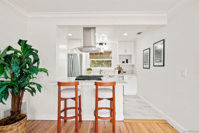 934 W 4th Ave, Escondido, CA 92025