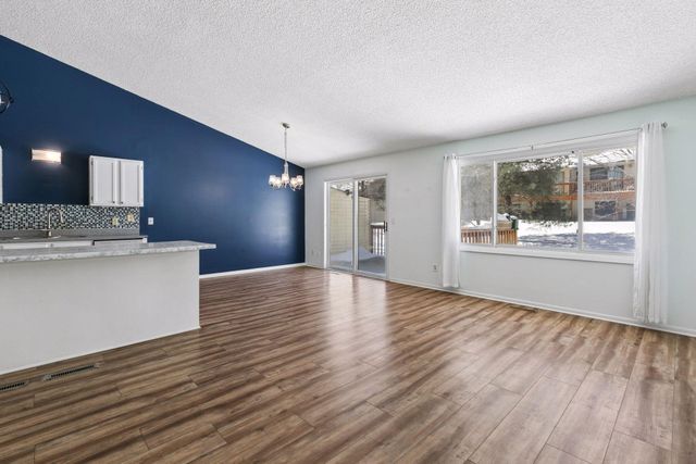 2053 Edgerton Street, Maplewood, MN 55117