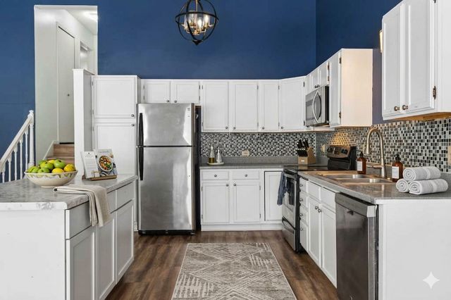 2053 Edgerton Street, Maplewood, MN 55117