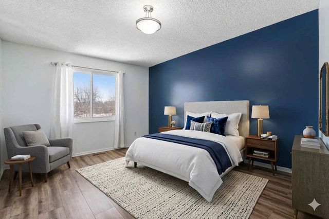 2053 Edgerton Street, Maplewood, MN 55117