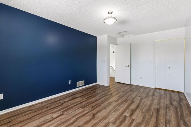 2053 Edgerton Street, Maplewood, MN 55117