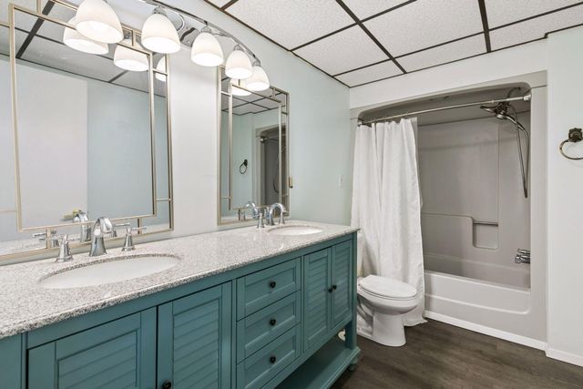 2053 Edgerton Street, Maplewood, MN 55117