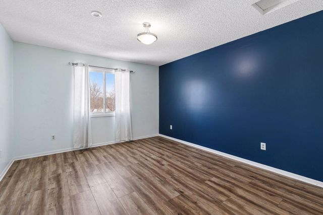 2053 Edgerton Street, Maplewood, MN 55117