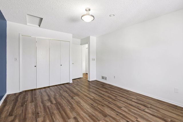 2053 Edgerton Street, Maplewood, MN 55117