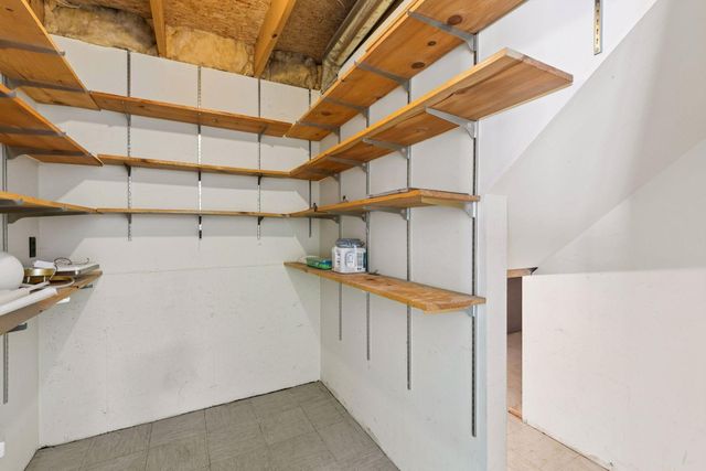 2053 Edgerton Street, Maplewood, MN 55117