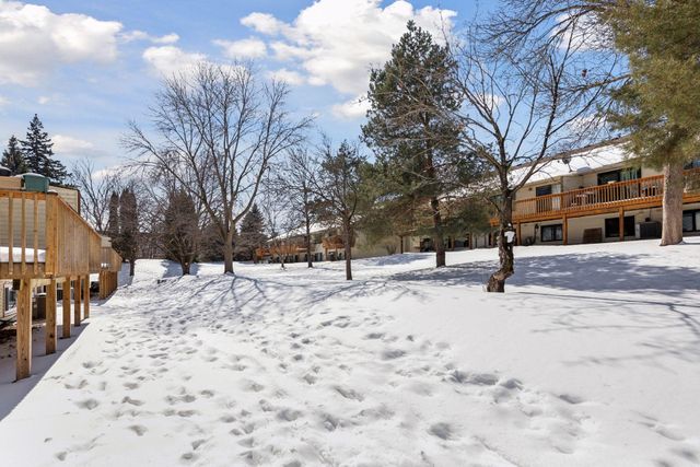 2053 Edgerton Street, Maplewood, MN 55117