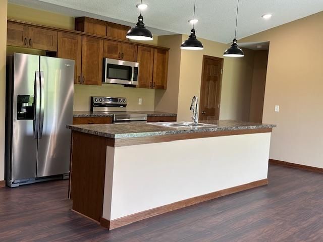 1560 Gray Fox Dr. NE, Owatonna, MN 55060