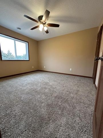 1560 Gray Fox Dr. NE, Owatonna, MN 55060