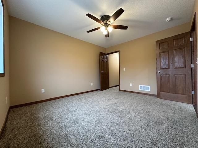 1560 Gray Fox Dr. NE, Owatonna, MN 55060