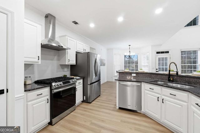 7160 Fawn Lake Drive, Alpharetta, GA 30005