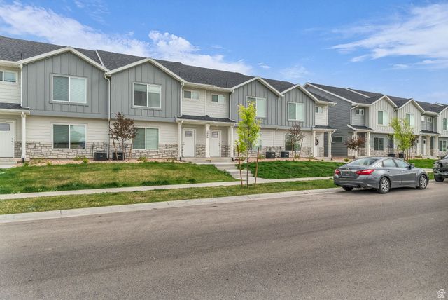1402 N MEADOW LN, Spanish Fork, UT 84660