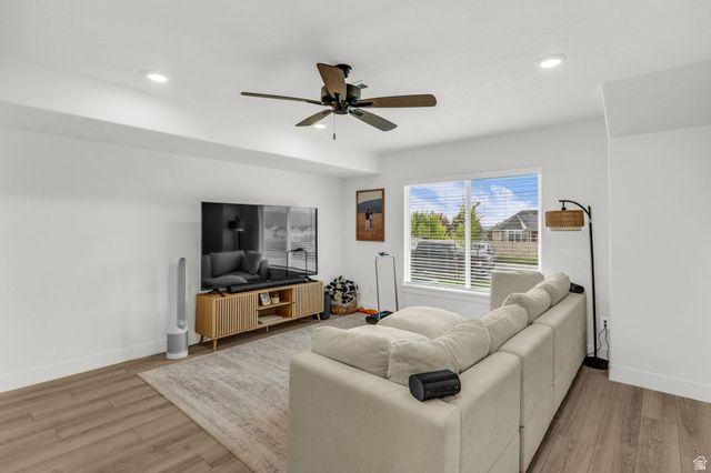 1402 N MEADOW LN, Spanish Fork, UT 84660