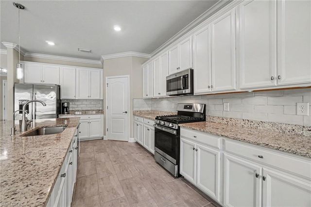 17605 Winding Wood LN, Punta Gorda, FL 33982