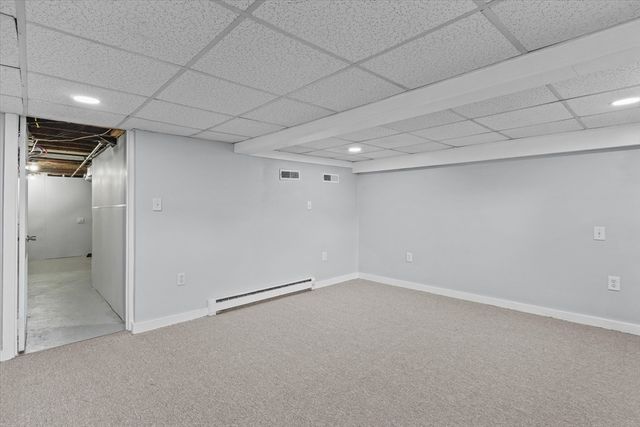 81 5th Ave, Lowell, MA 01854