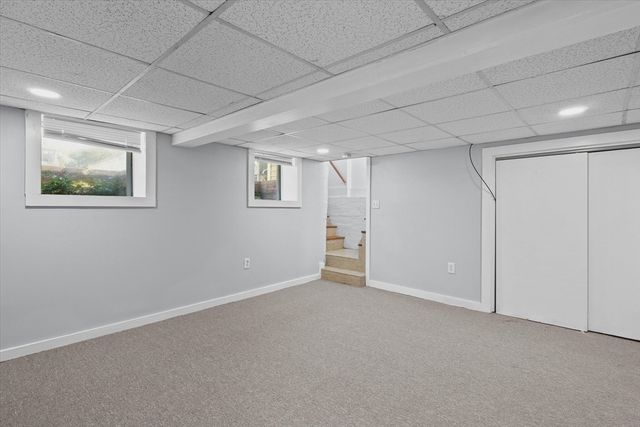 81 5th Ave, Lowell, MA 01854