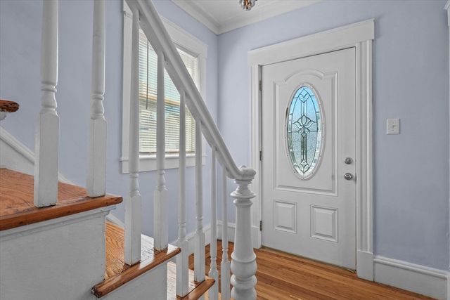 81 5th Ave, Lowell, MA 01854