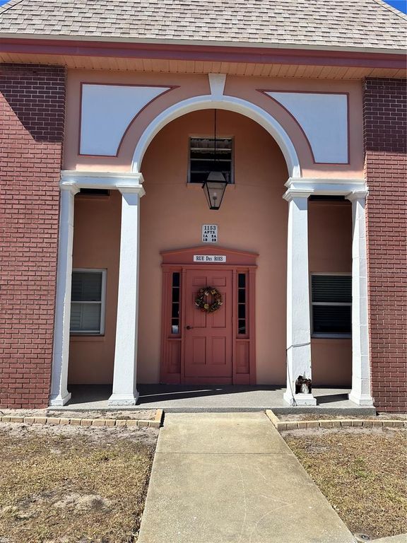 1153 RUE DES ROIS 1B, South Pasadena, FL 33707