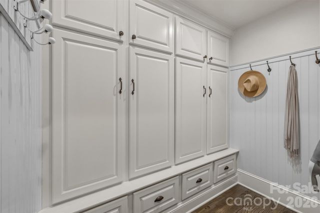 18407 Peninsula Cove Lane, Cornelius, NC 28031