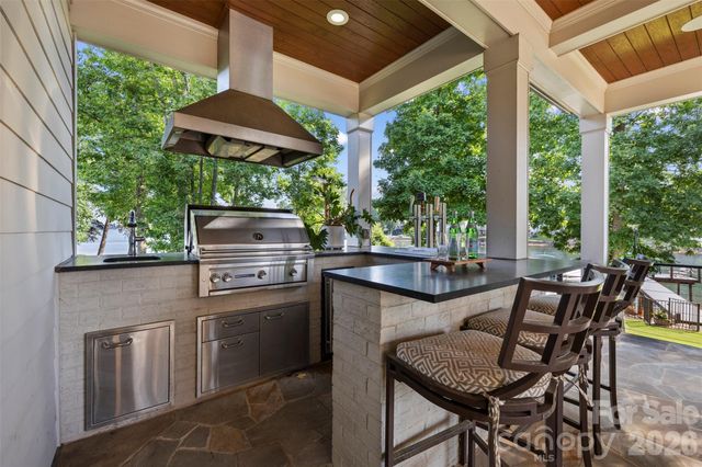 18407 Peninsula Cove Lane, Cornelius, NC 28031