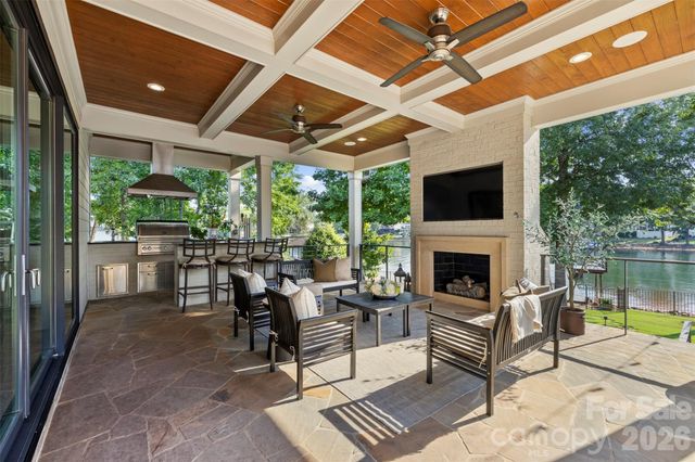 18407 Peninsula Cove Lane, Cornelius, NC 28031