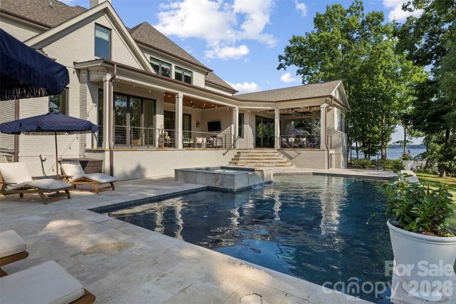 18407 Peninsula Cove Lane, Cornelius, NC 28031