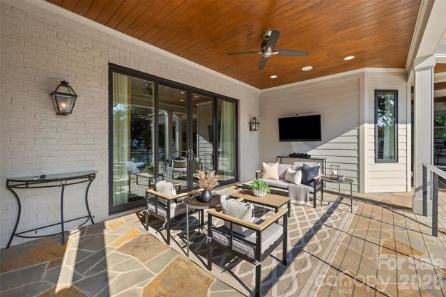 18407 Peninsula Cove Lane, Cornelius, NC 28031