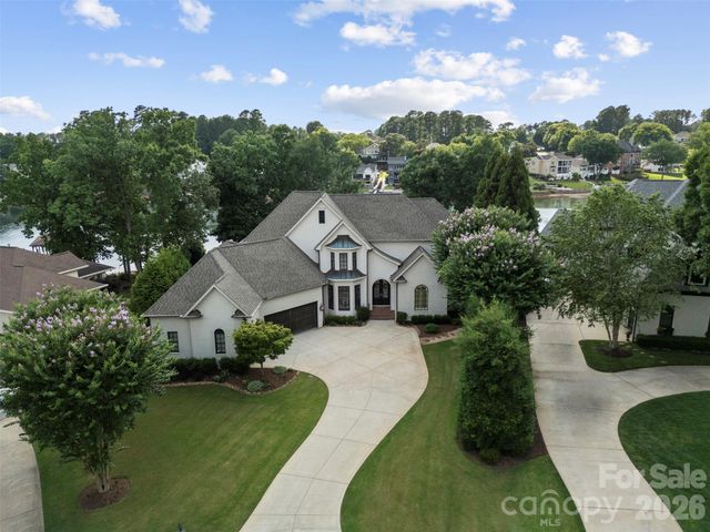 18407 Peninsula Cove Lane, Cornelius, NC 28031