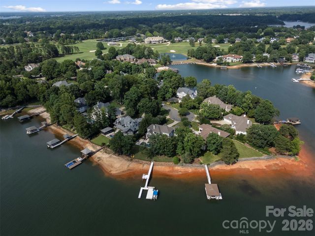 18407 Peninsula Cove Lane, Cornelius, NC 28031