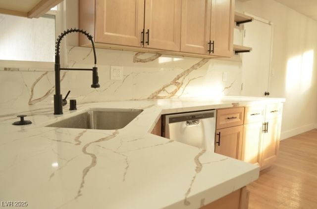 109 Hyacinth Lane, Las Vegas, NV 89107