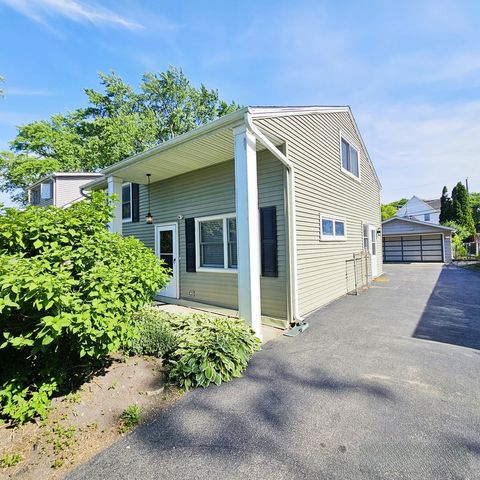 618 W Comstock Avenue, Elmhurst, IL 60126