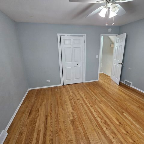 618 W Comstock Avenue, Elmhurst, IL 60126