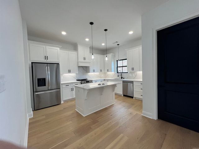 2 Fletcher Ridge Circle, Little Rock, AR 72223