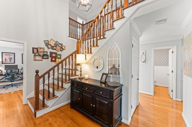 214 Kingsridge Blvd, Tullahoma, TN 37388