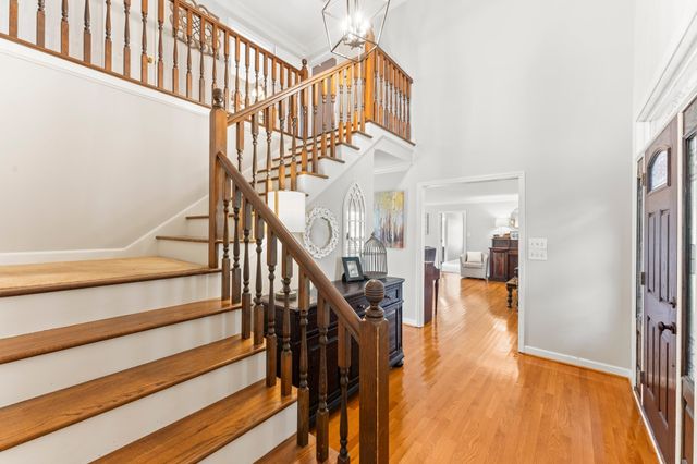 214 Kingsridge Blvd, Tullahoma, TN 37388